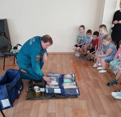 Сыктывкарским малышам рассказали правила пожарной безопасности