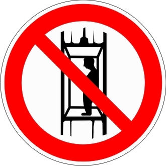 Знак «Запрещается подъем (спуск) людей по шахтному стволу (запрещается транспортировка пассажиров)»
